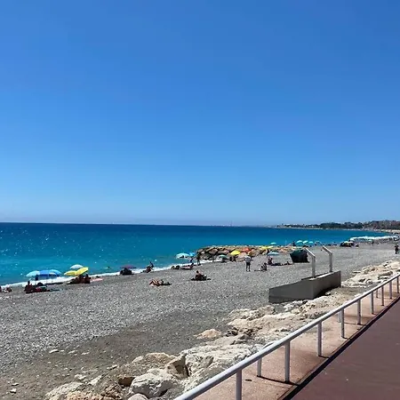 Au Pied Des Plages; Promenade-tram-clim-4pers Nice