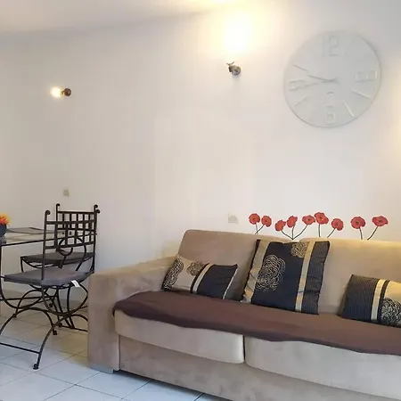 Apartment Au Pied Des Plages; Promenade-tram-clim-4pers